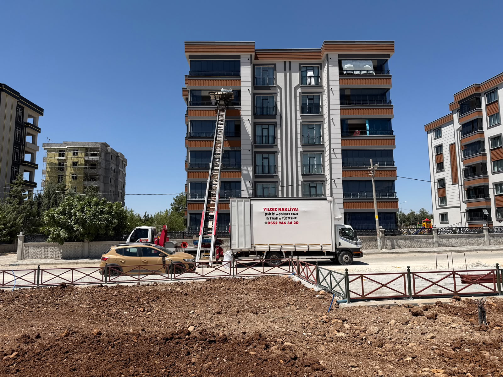 Şehirler arası nakliyat aracı